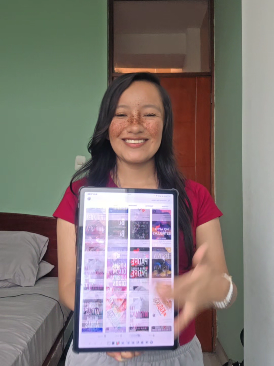 @Luuu_BookTok 📚✨