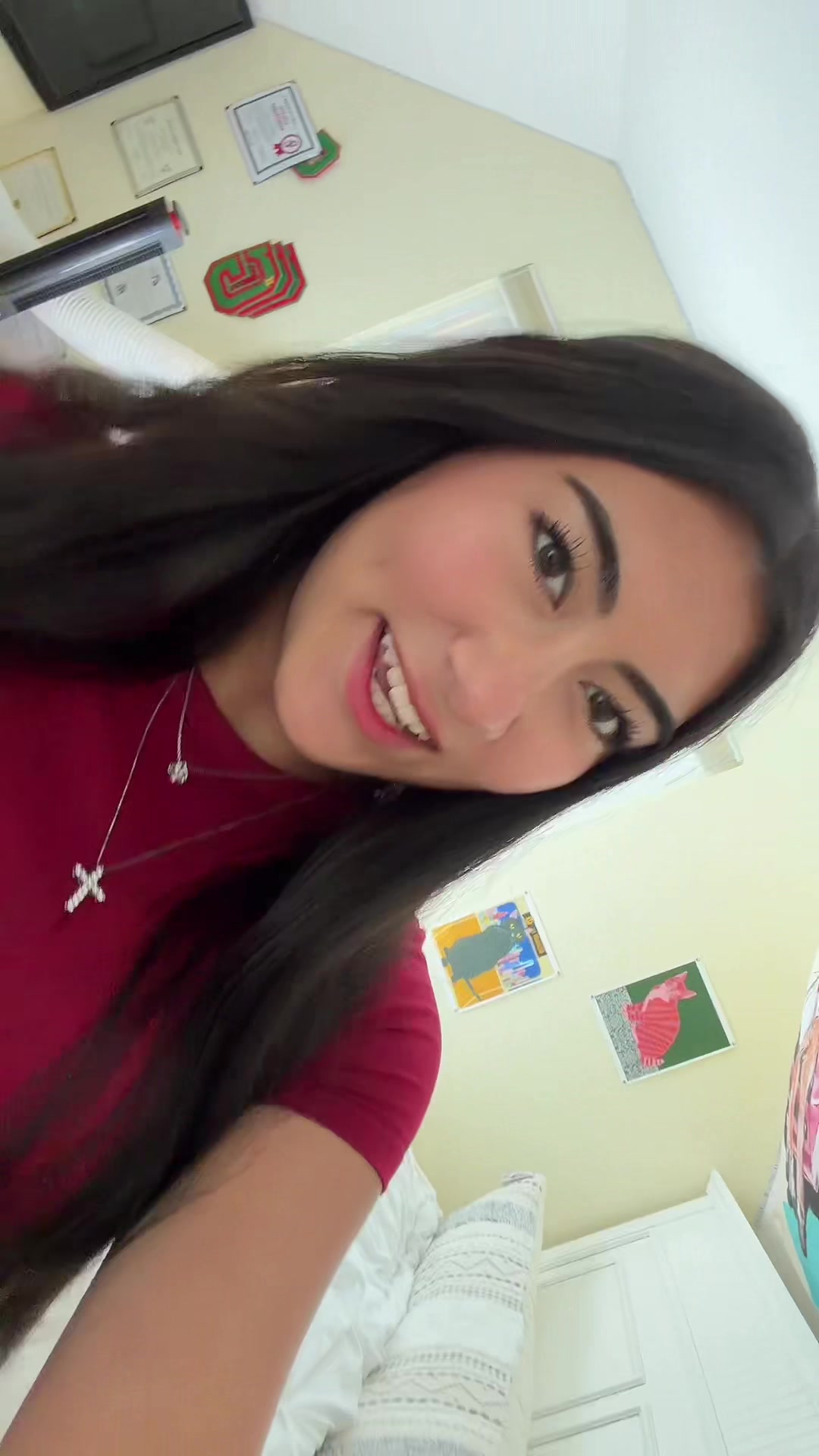 @anabella