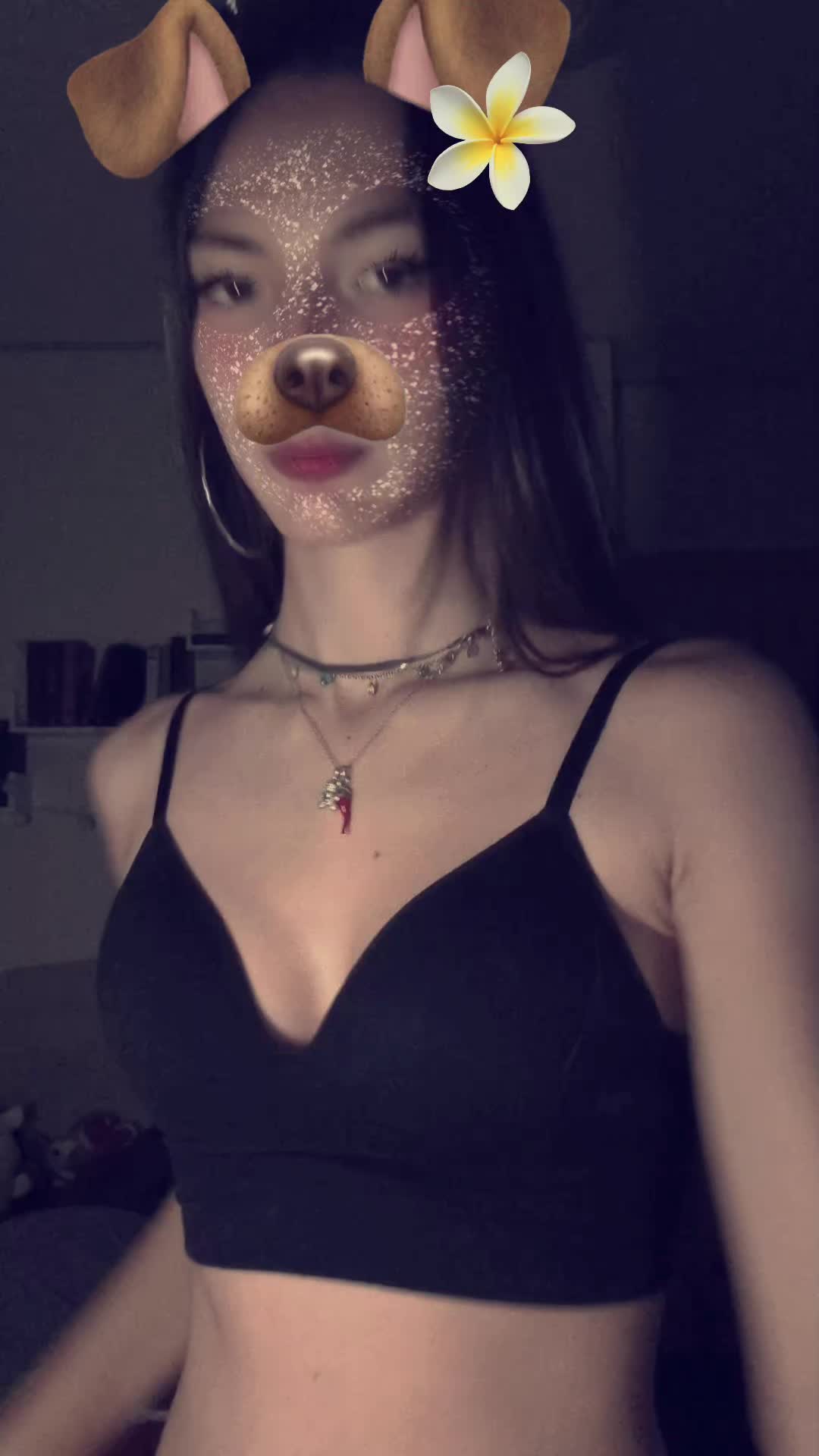 @_LaNadia_