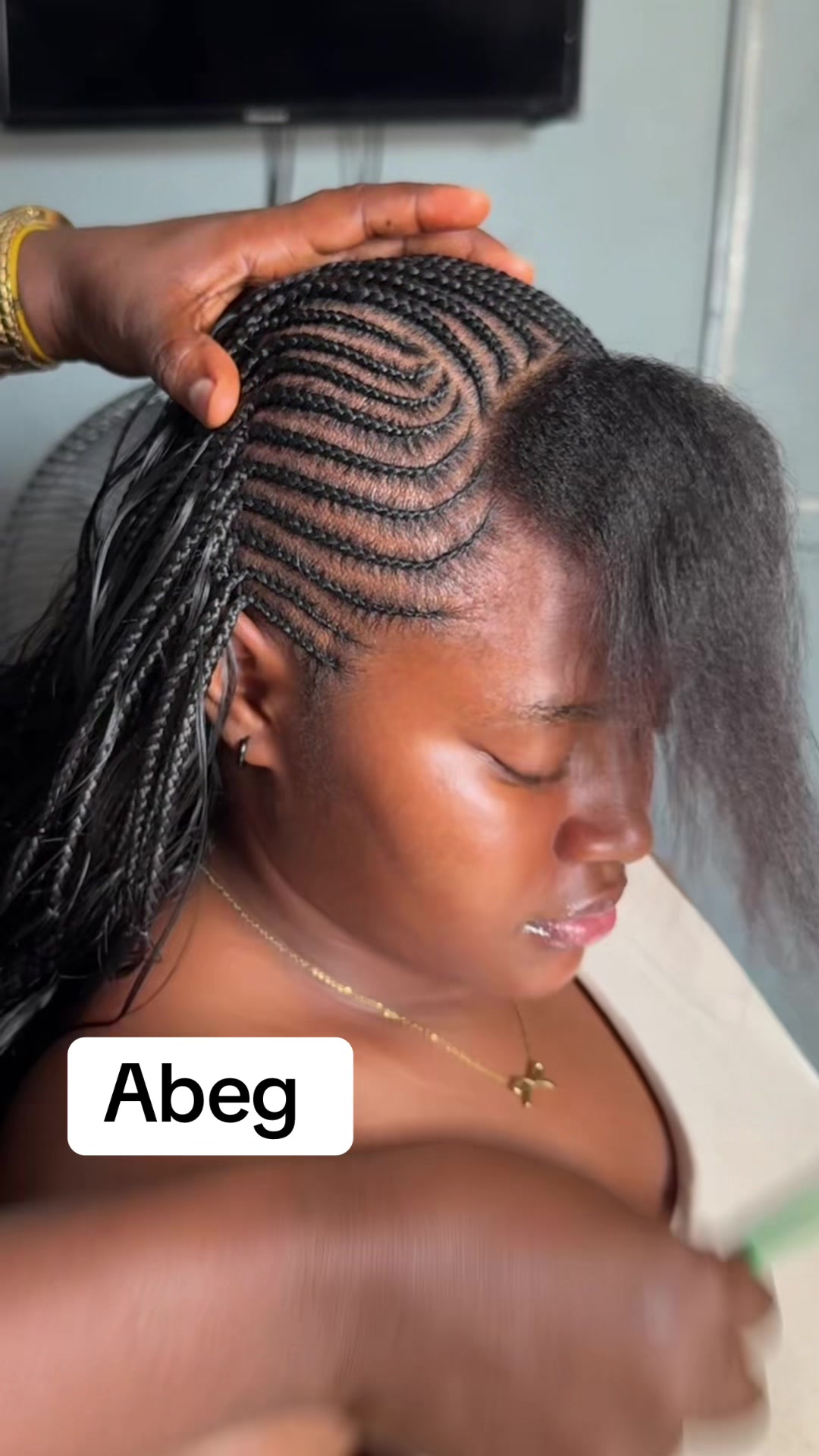 @HairbyKamso