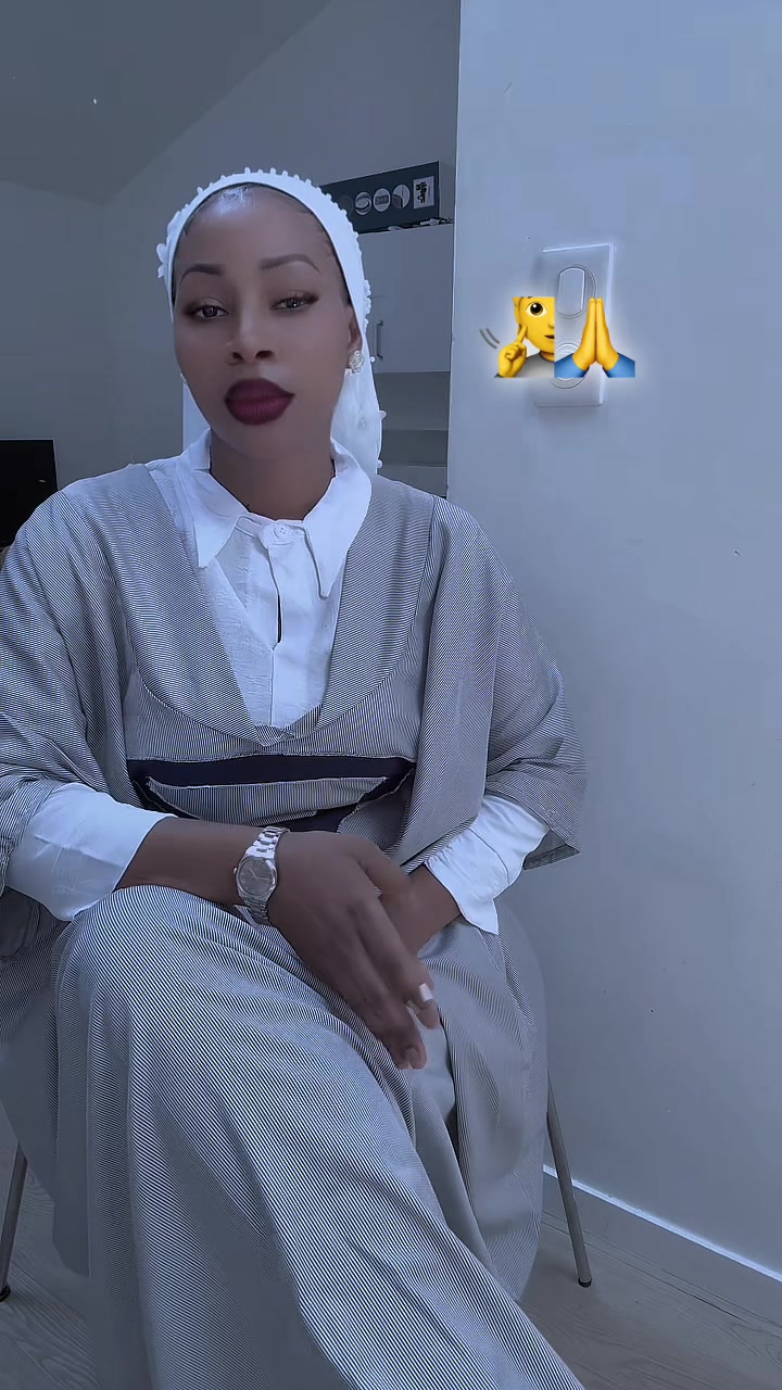 @M&rsquo;mah ch&eacute;rie Camara  🧕💍🦋