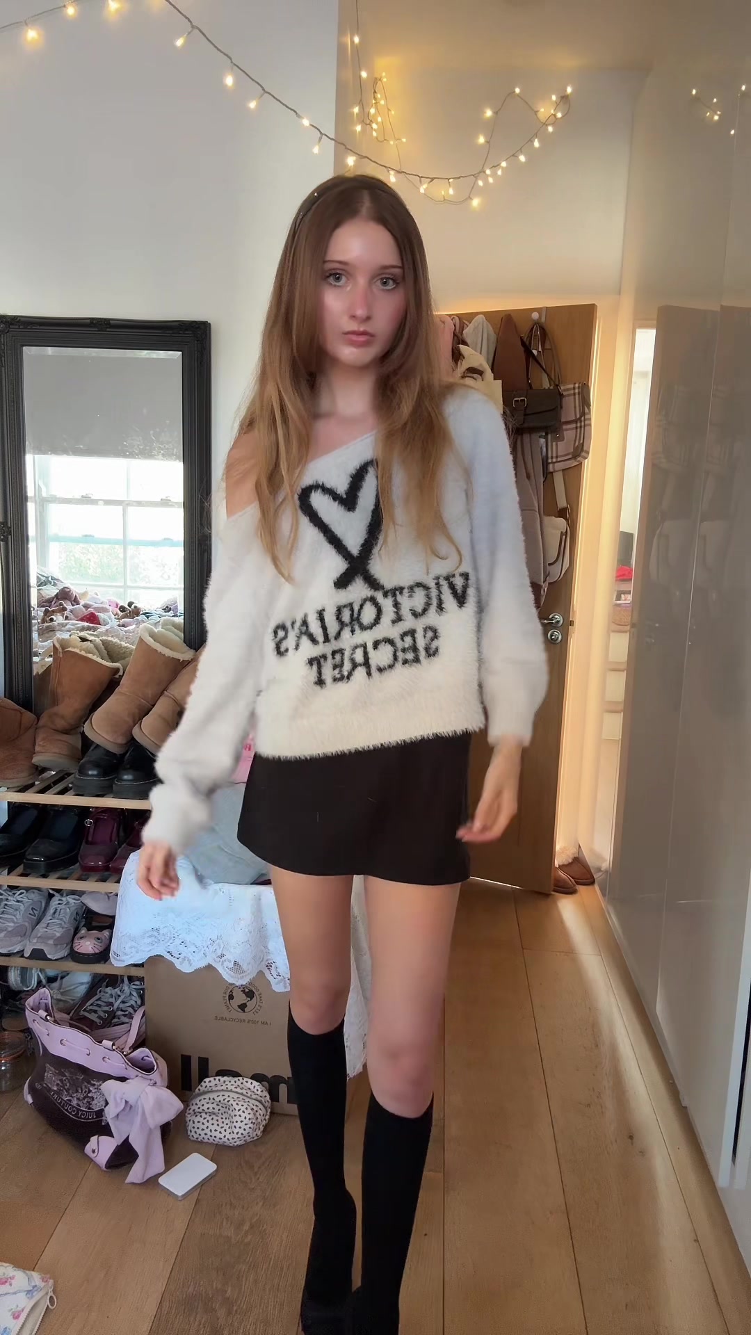 @𝑒𝓁𝒾 ‧₊˚🪽✧