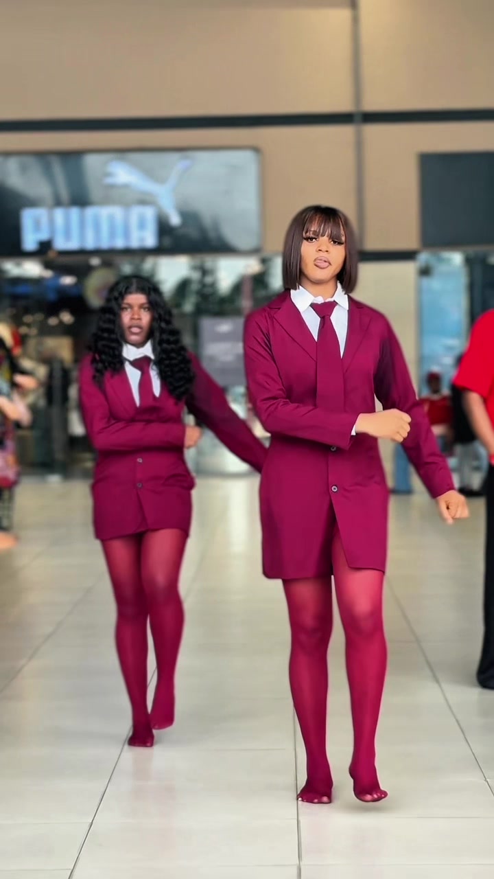 @afroblueries