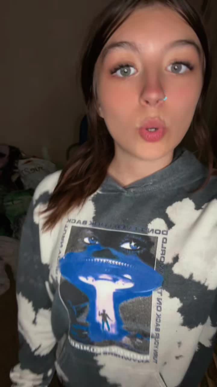 @Emilyyy18