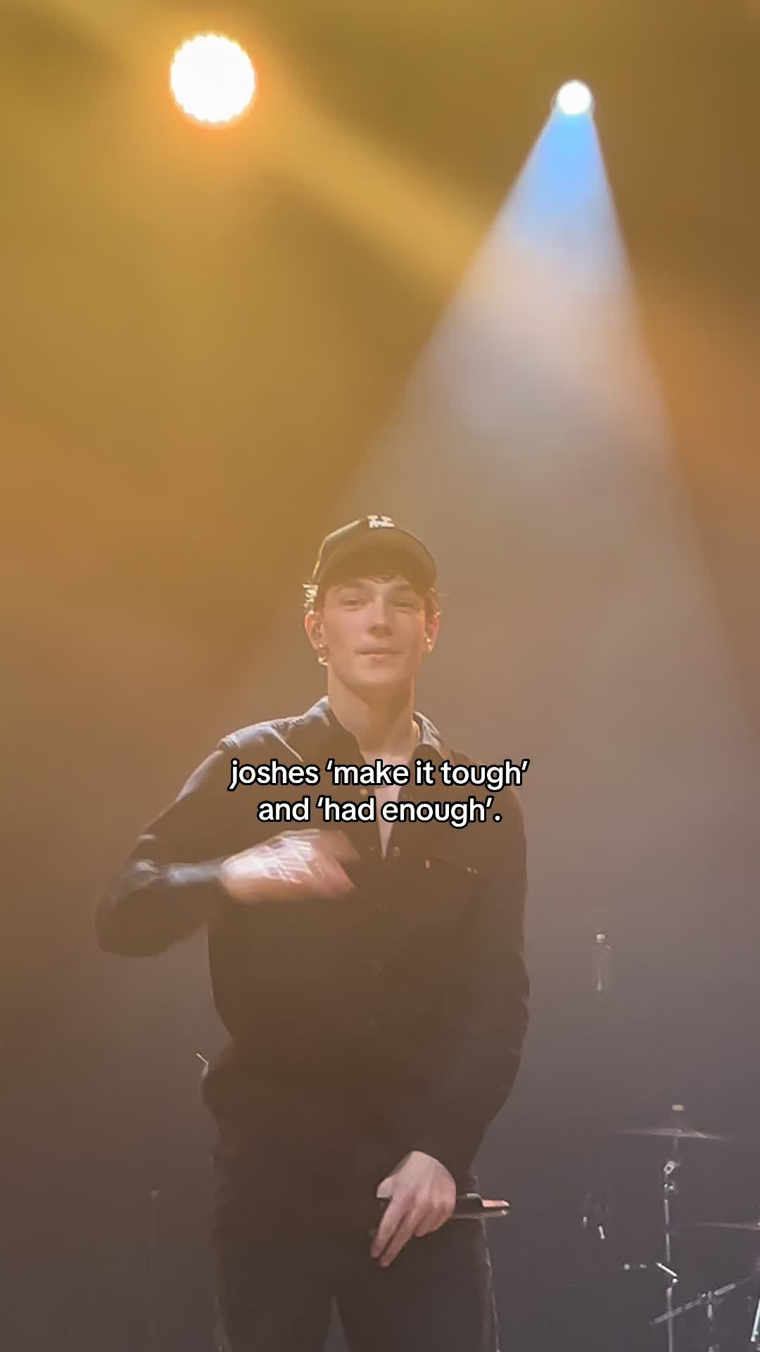 @𝖫𝖠𝖴𝖱𝖠 🩷