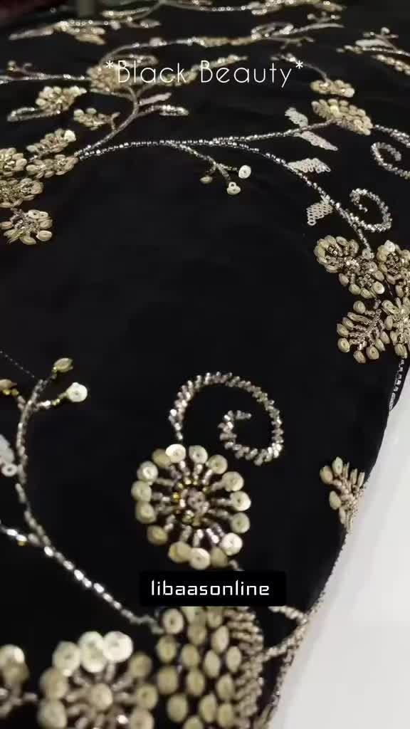 @ਲਿਬਾਸ by ਕੌਰ