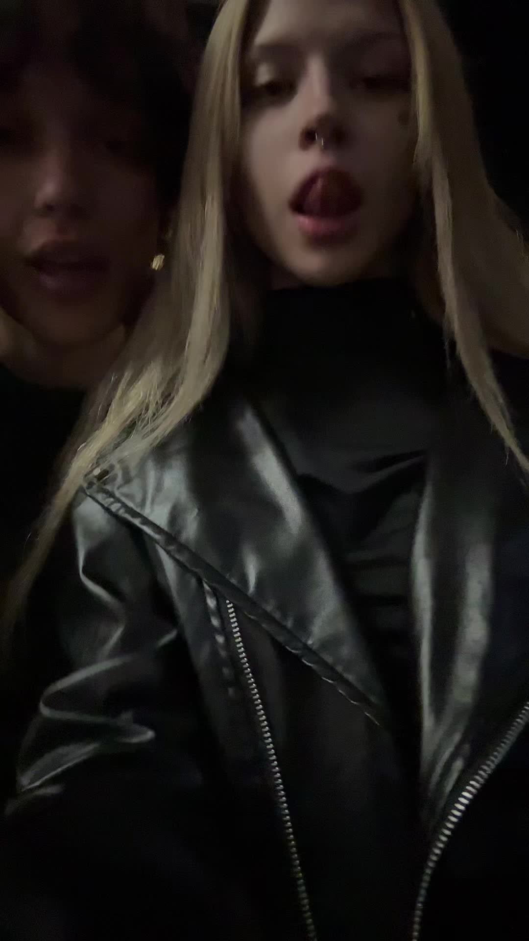 @^^