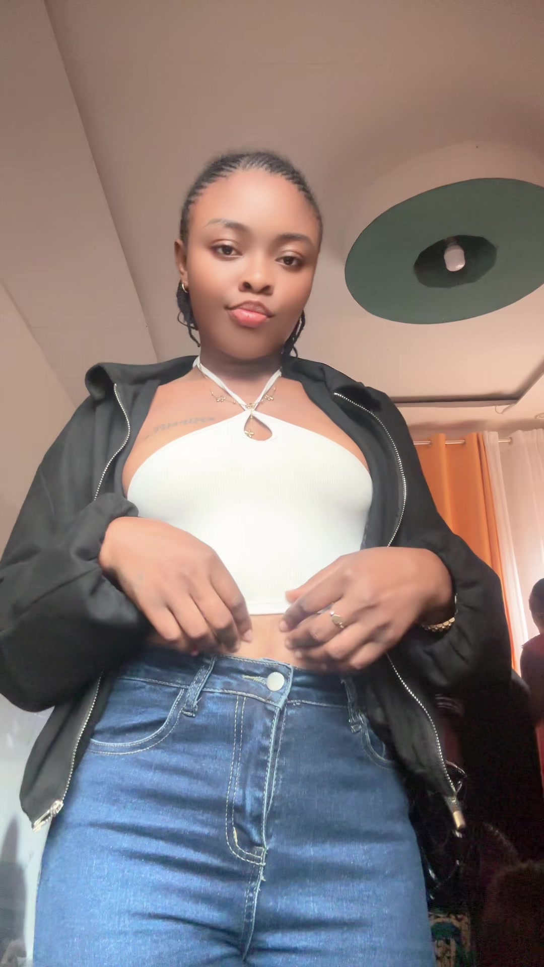 @Christevie mombongo💎