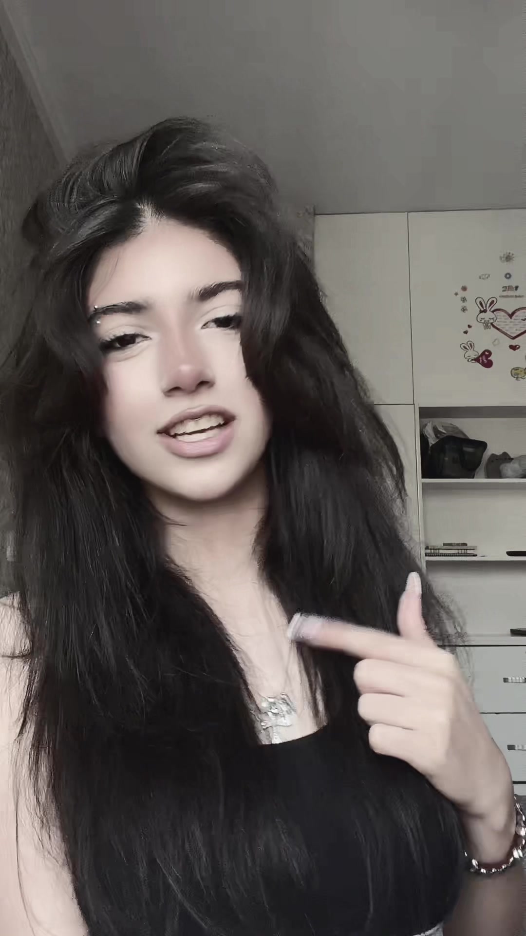 @avaaawoo
