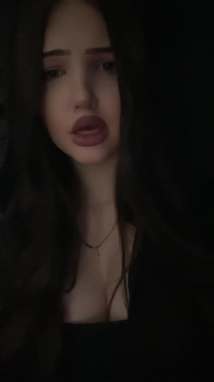 @🍷