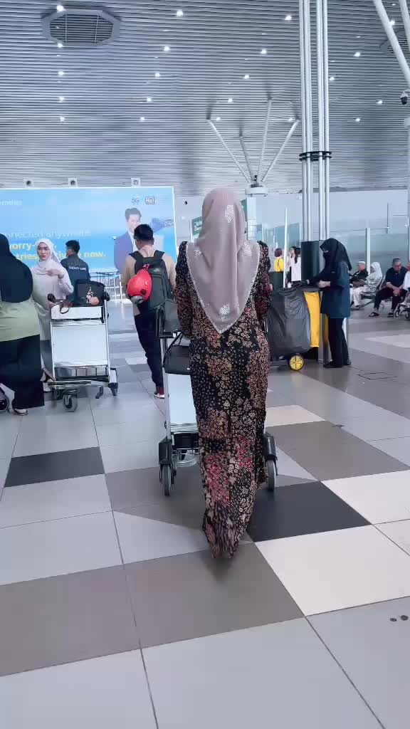 @Anies manja