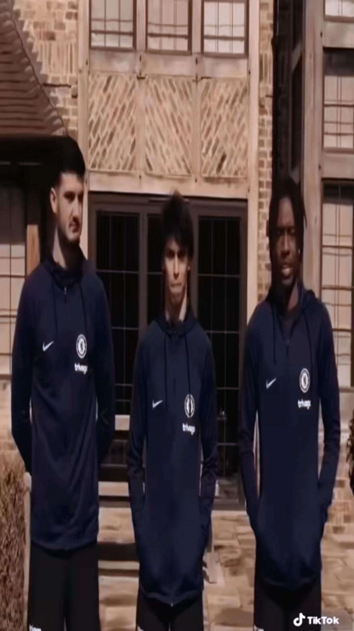 @𝔽𝕣𝕒𝕟𝕫𝕚𝕚🥟