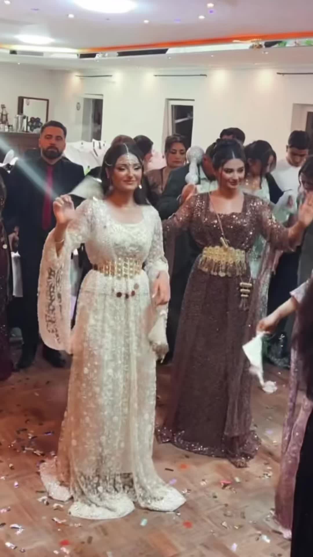 @1nes.weddings