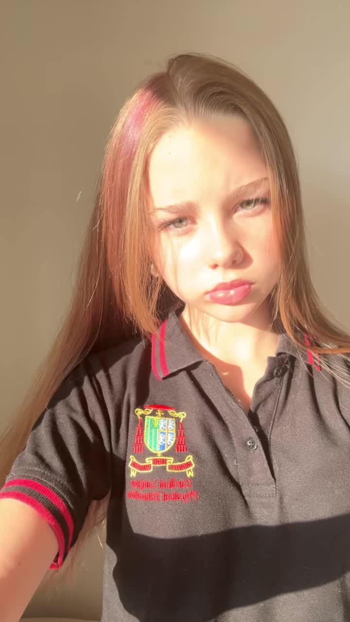 @𝐫𝐨𝐬𝐚𝐬𝐩𝐚𝐦