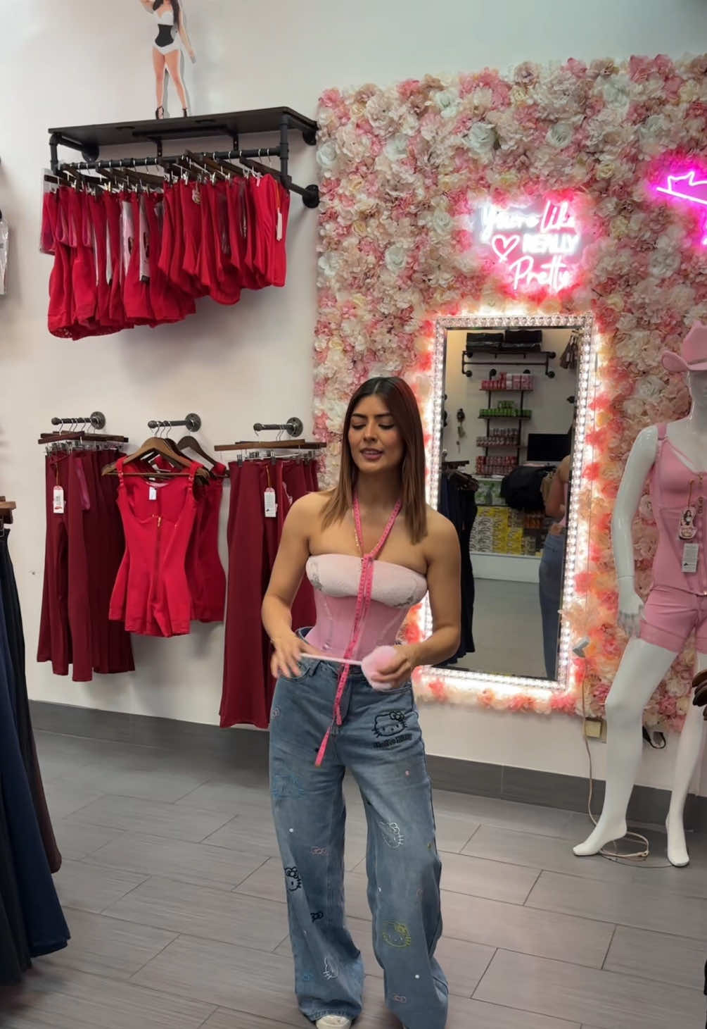 @Elegant Figure inc