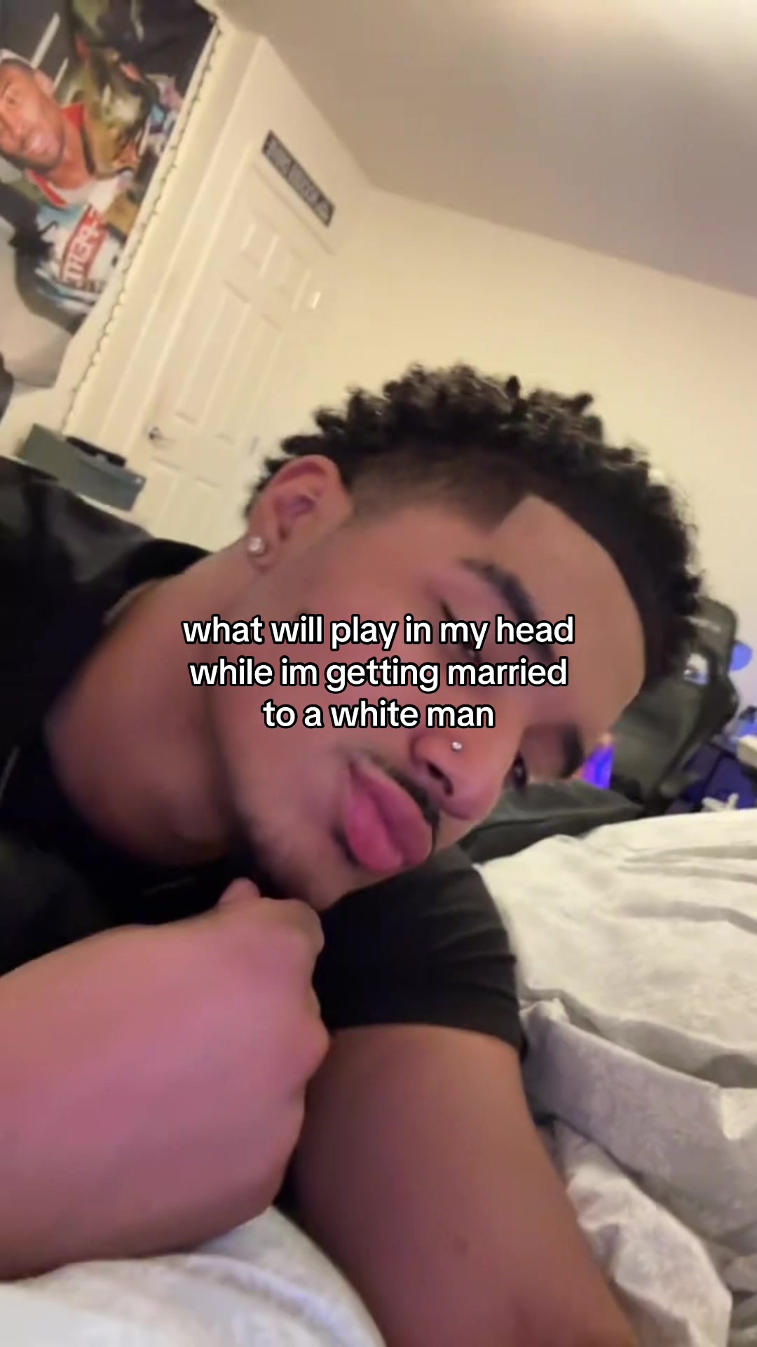 @️