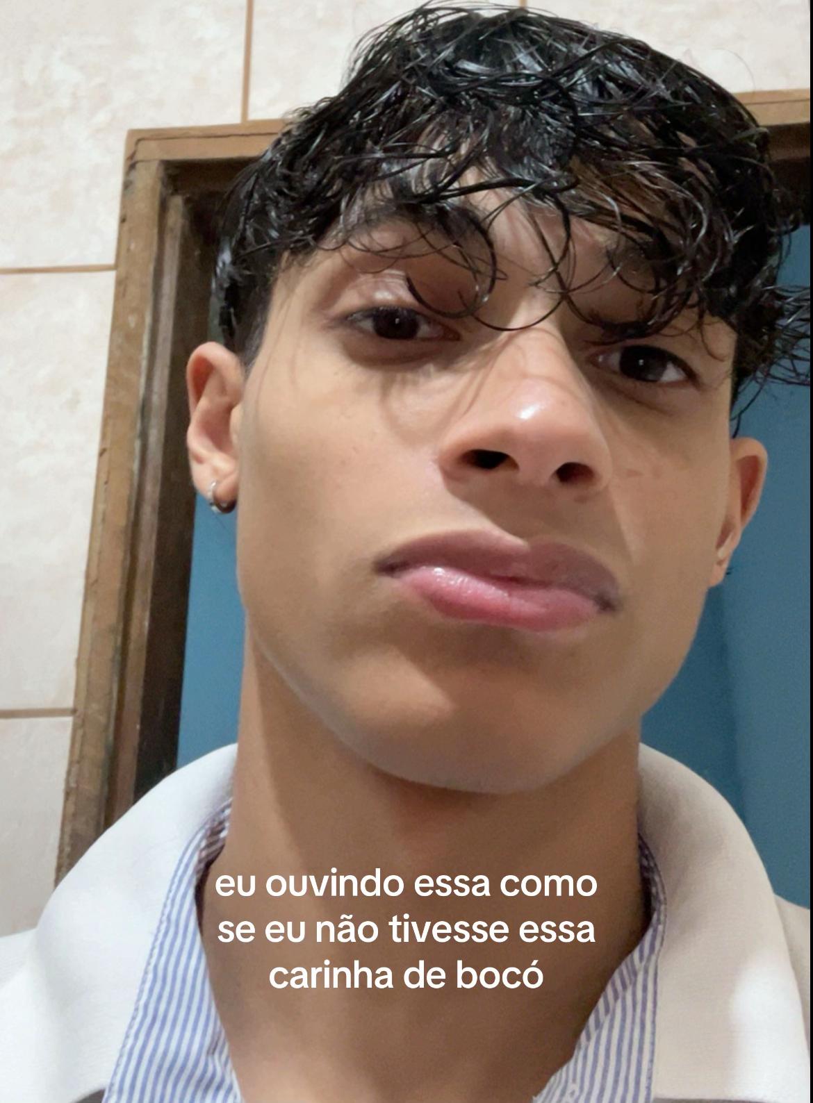 @N&iacute;colas