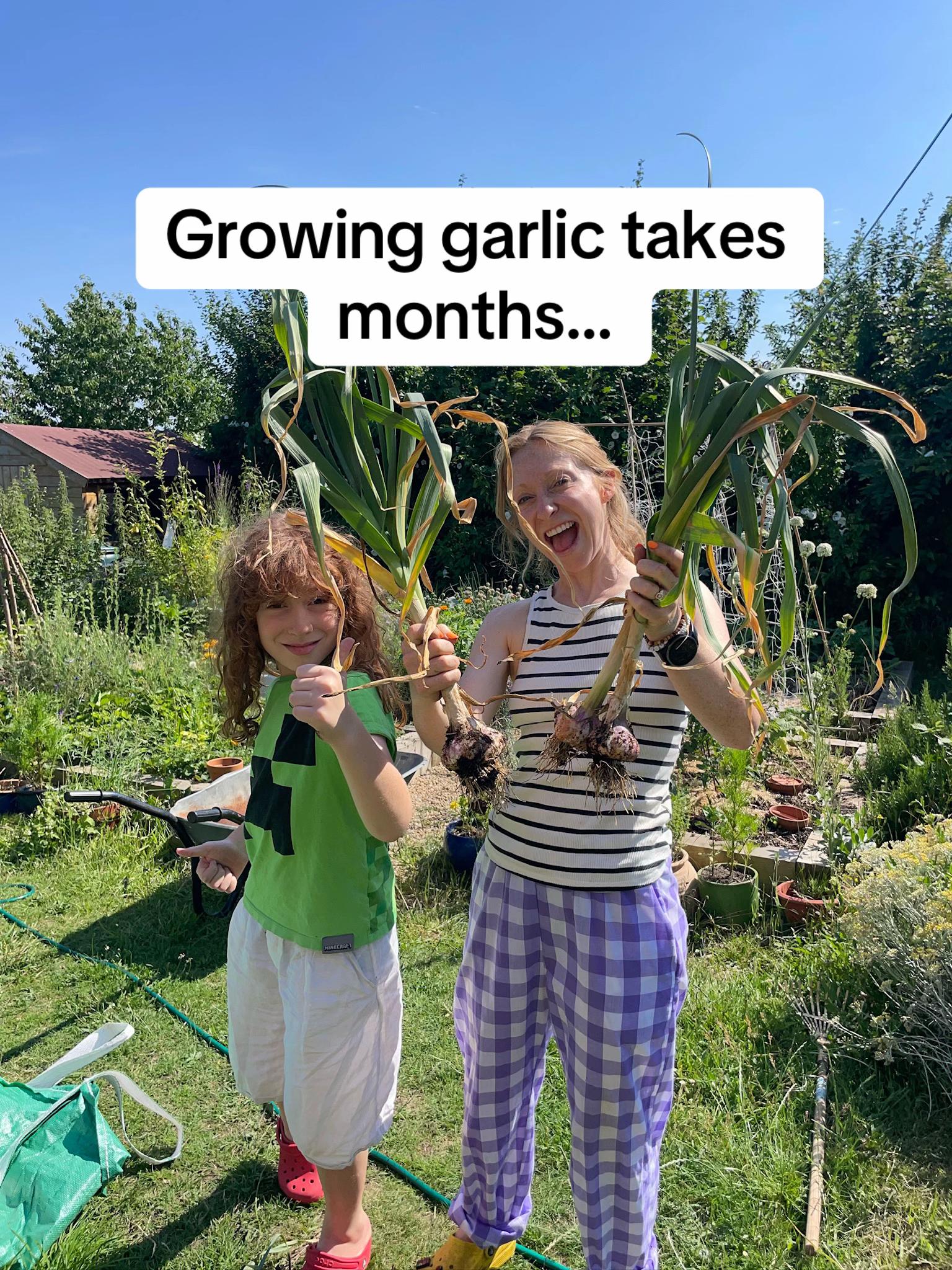 @Laura &bull; YOUNG GROWERS CLUB