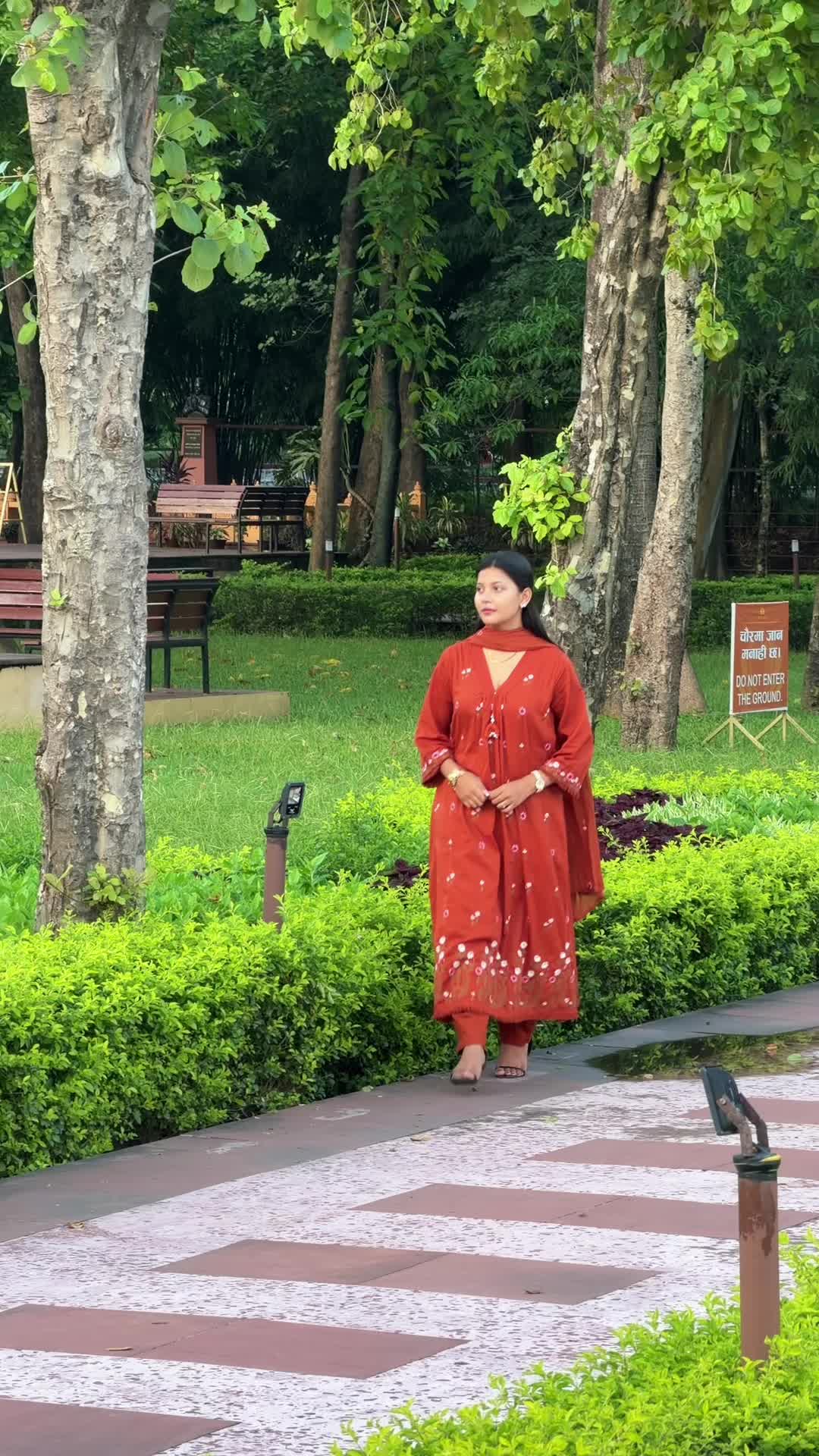 @Anu🇳🇵
