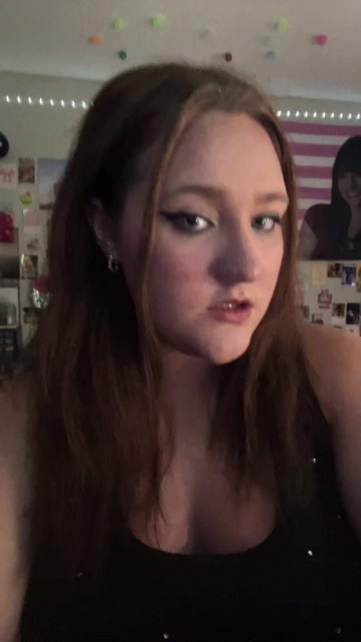 @f_emma_ninomenon