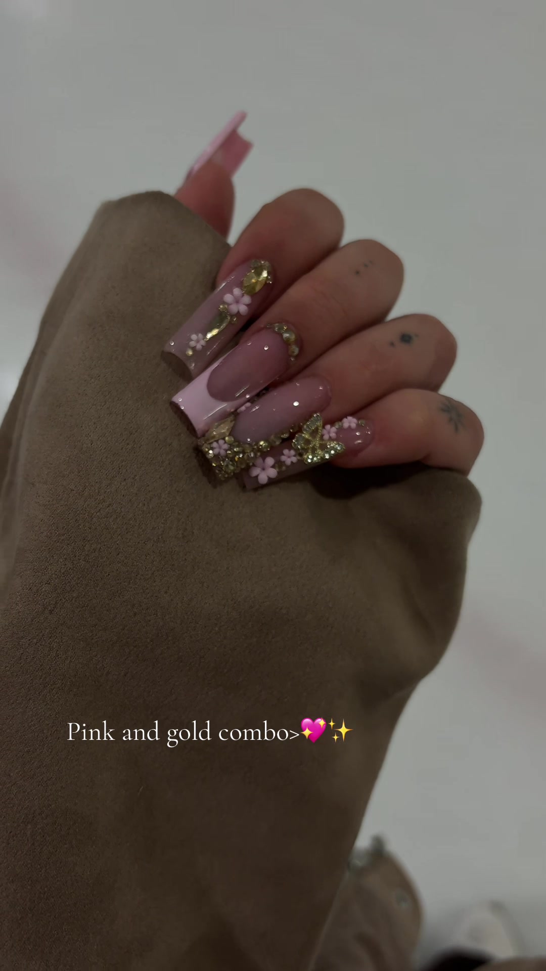 @NailssbyMimi