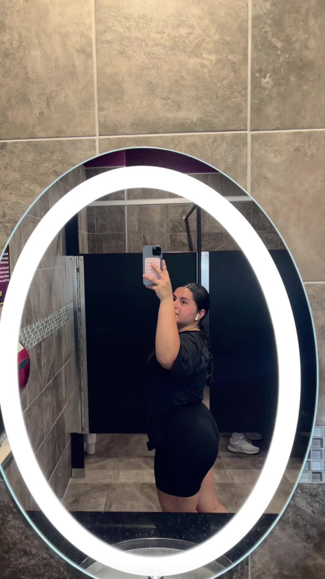 @Arleny 🏋️‍♀️🐝💕