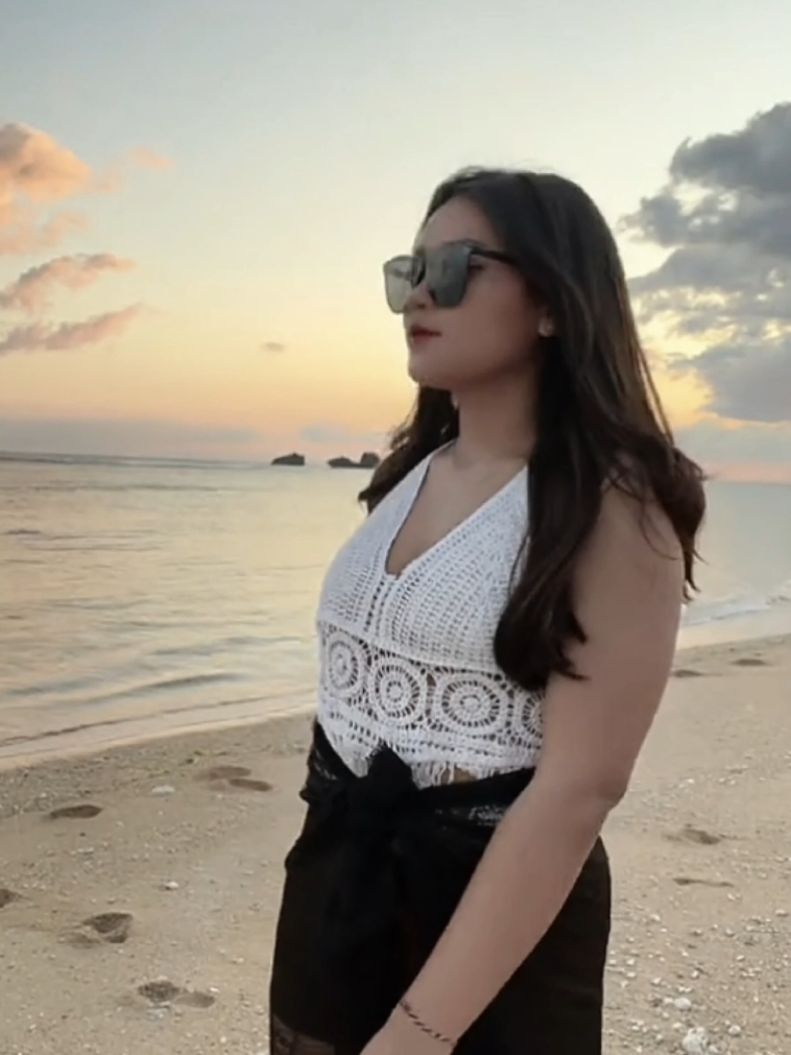 @Gemoy Menggigit 🍑