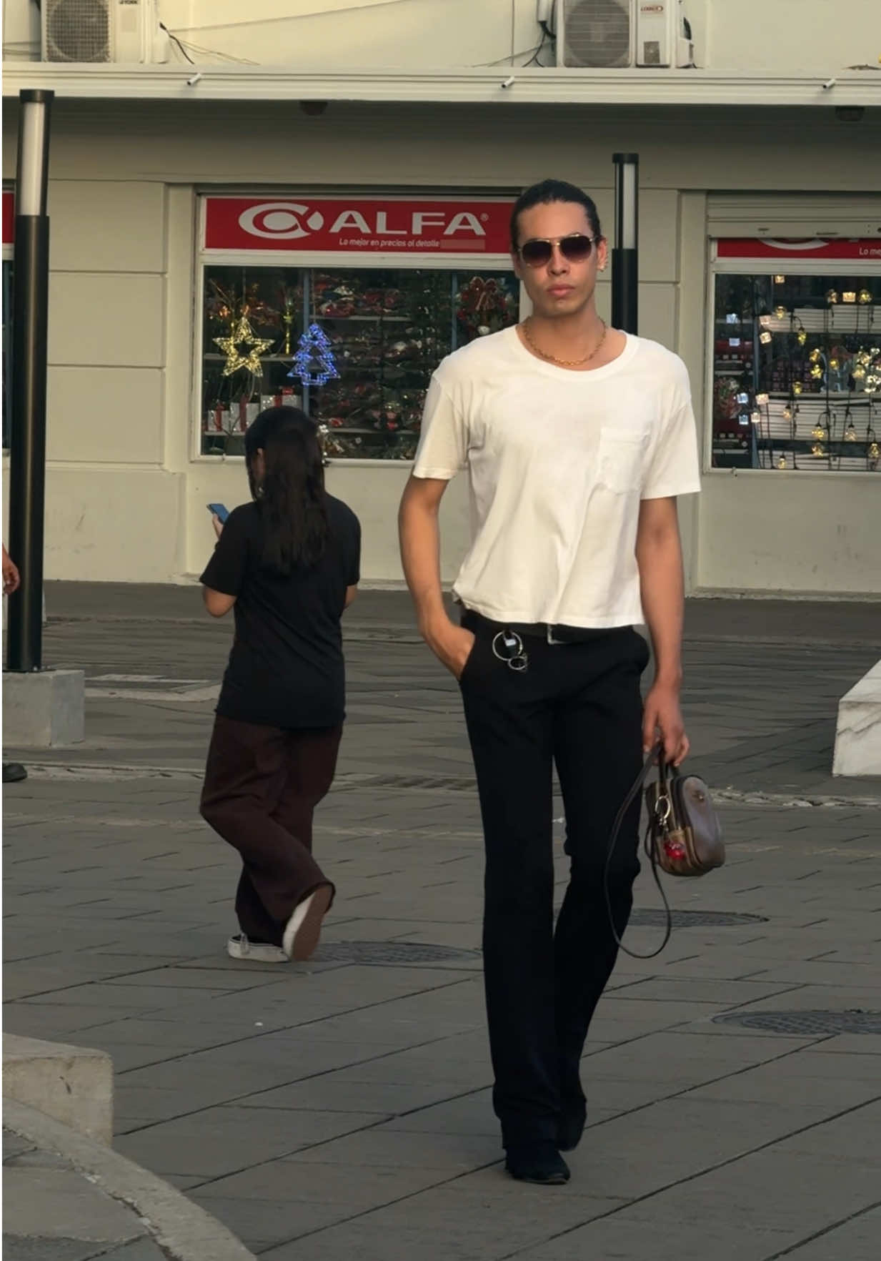 @𝓐𝔁𝓮𝓵𝓲_Model. El Salvador