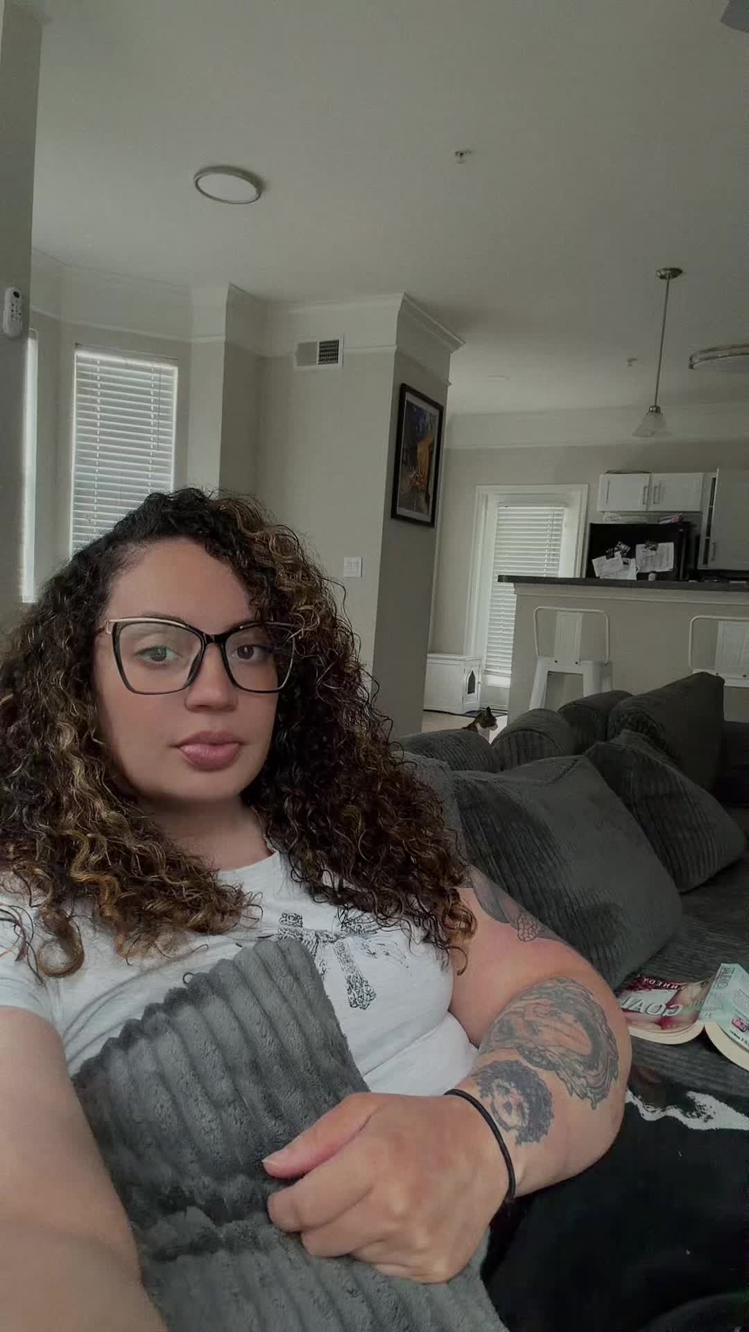 @whiskeygirlreads_
