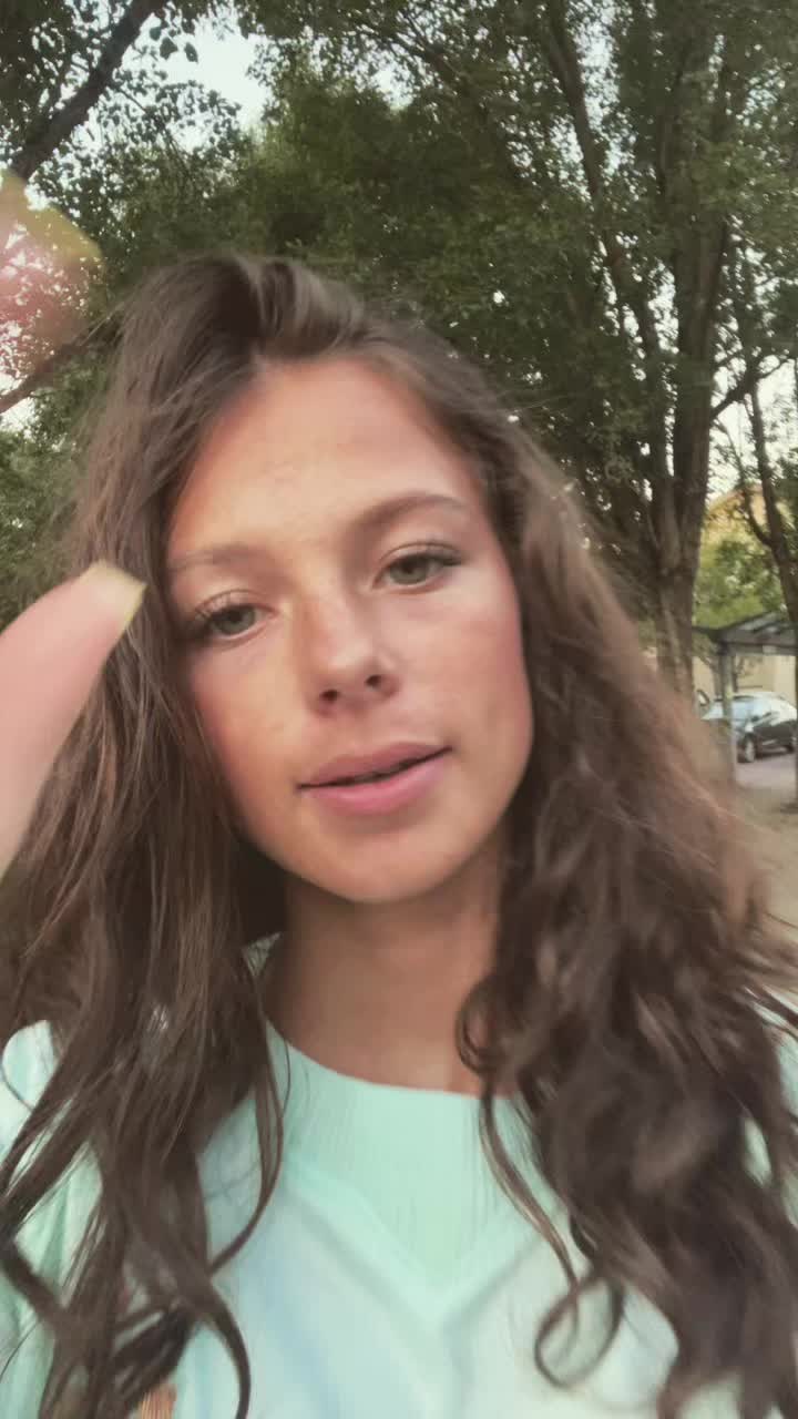 @Helena