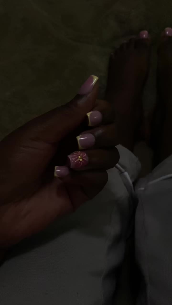 @🌸Mbovu🫧
