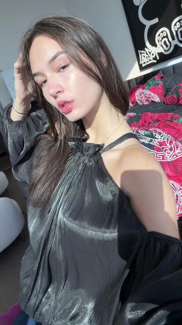 @miakatthebrat