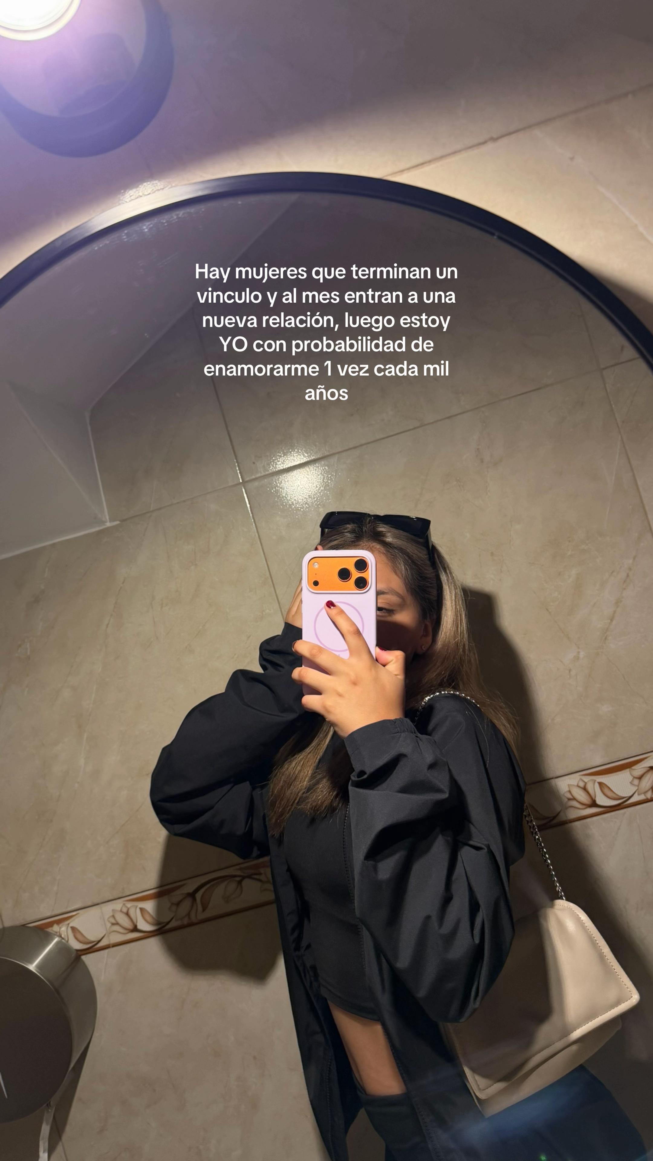 @andrea_saenz_8