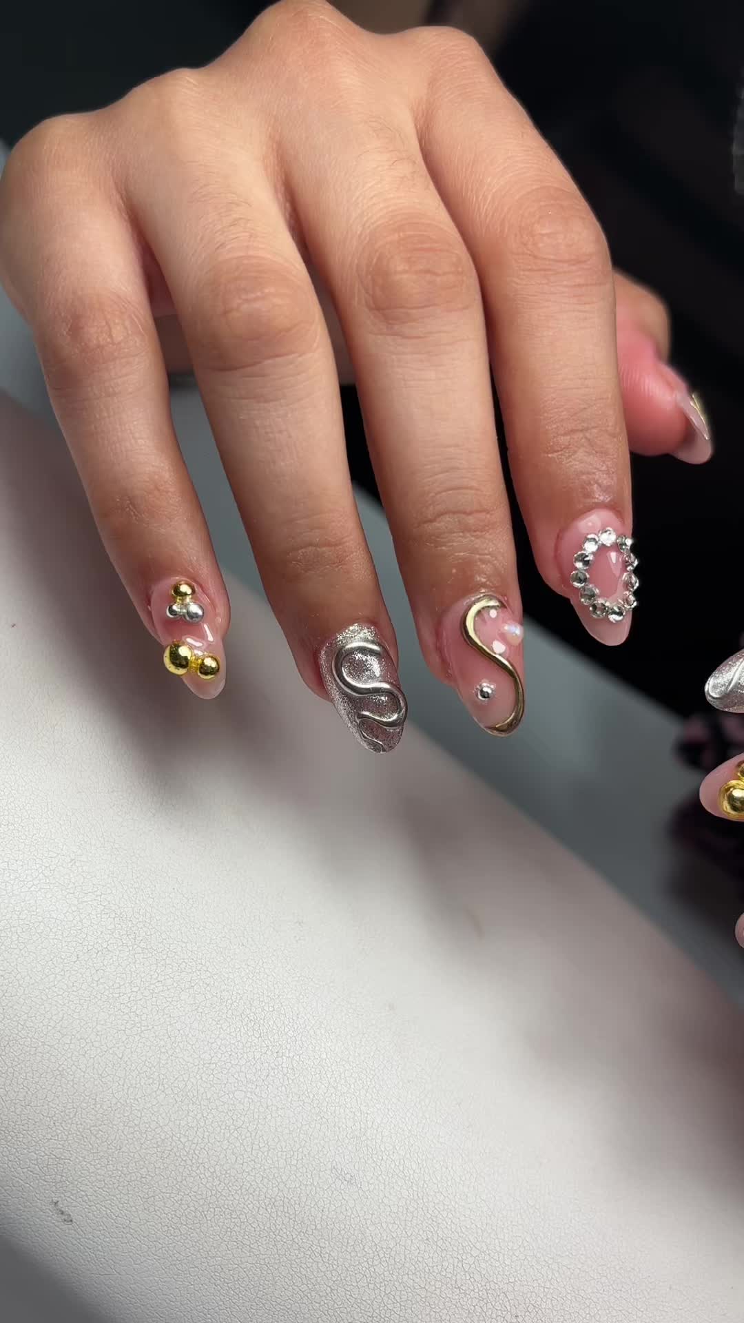 @bellaluengo.nails1