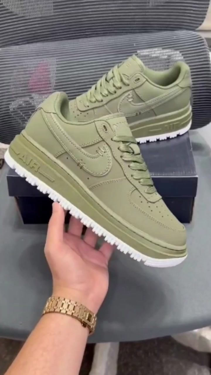 @Becky Fashion