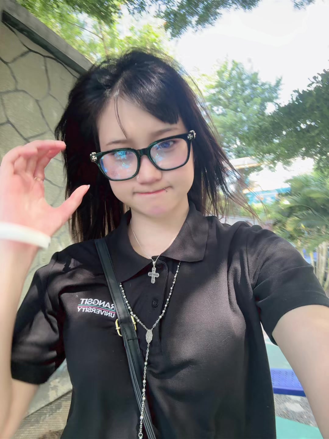 @heybewty