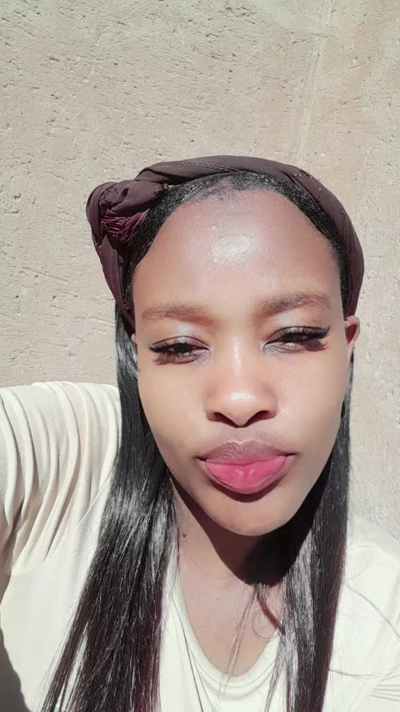 @Tshidi