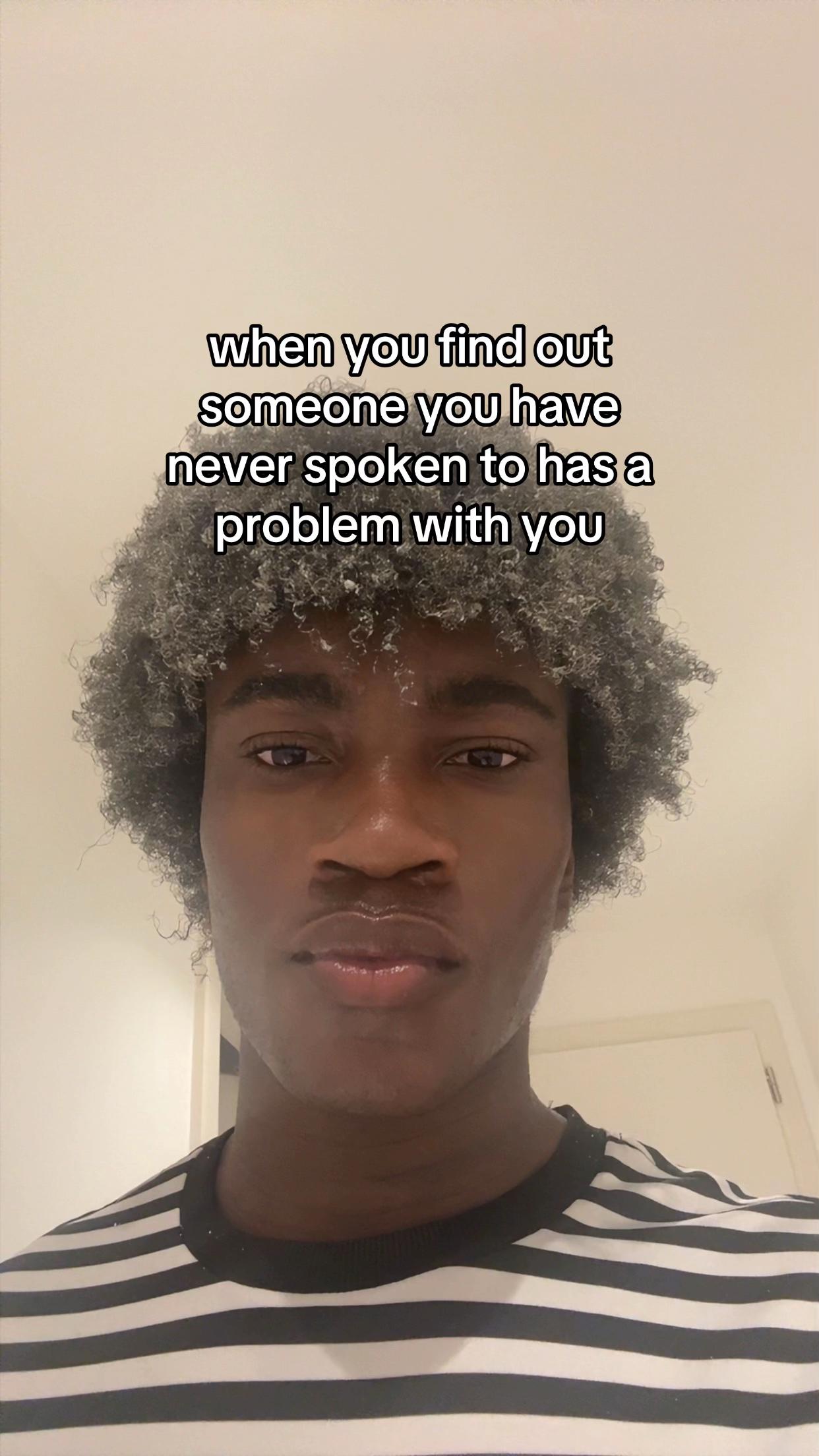 @⃟