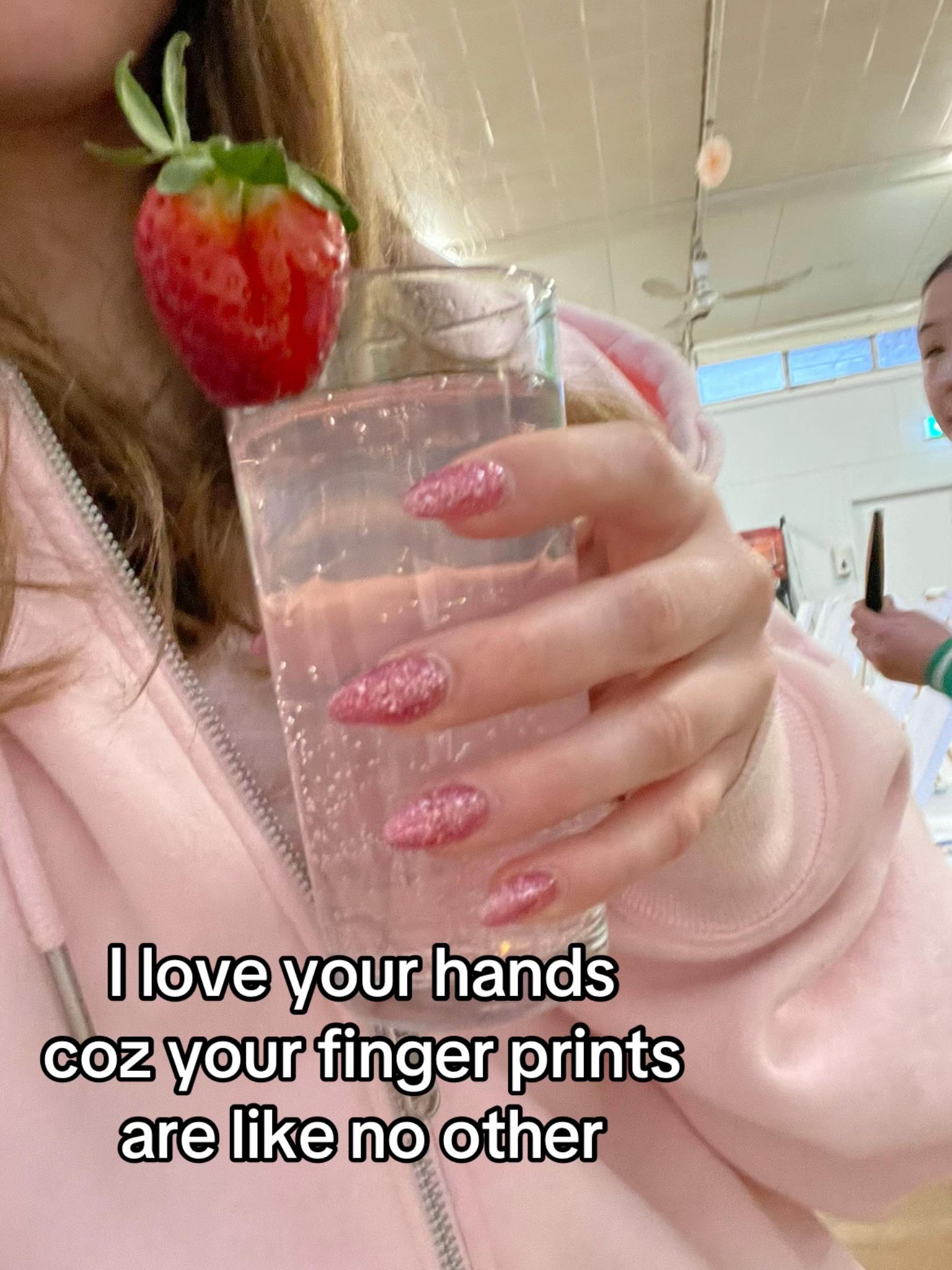 @𝓔𝓶𝓶𝓪