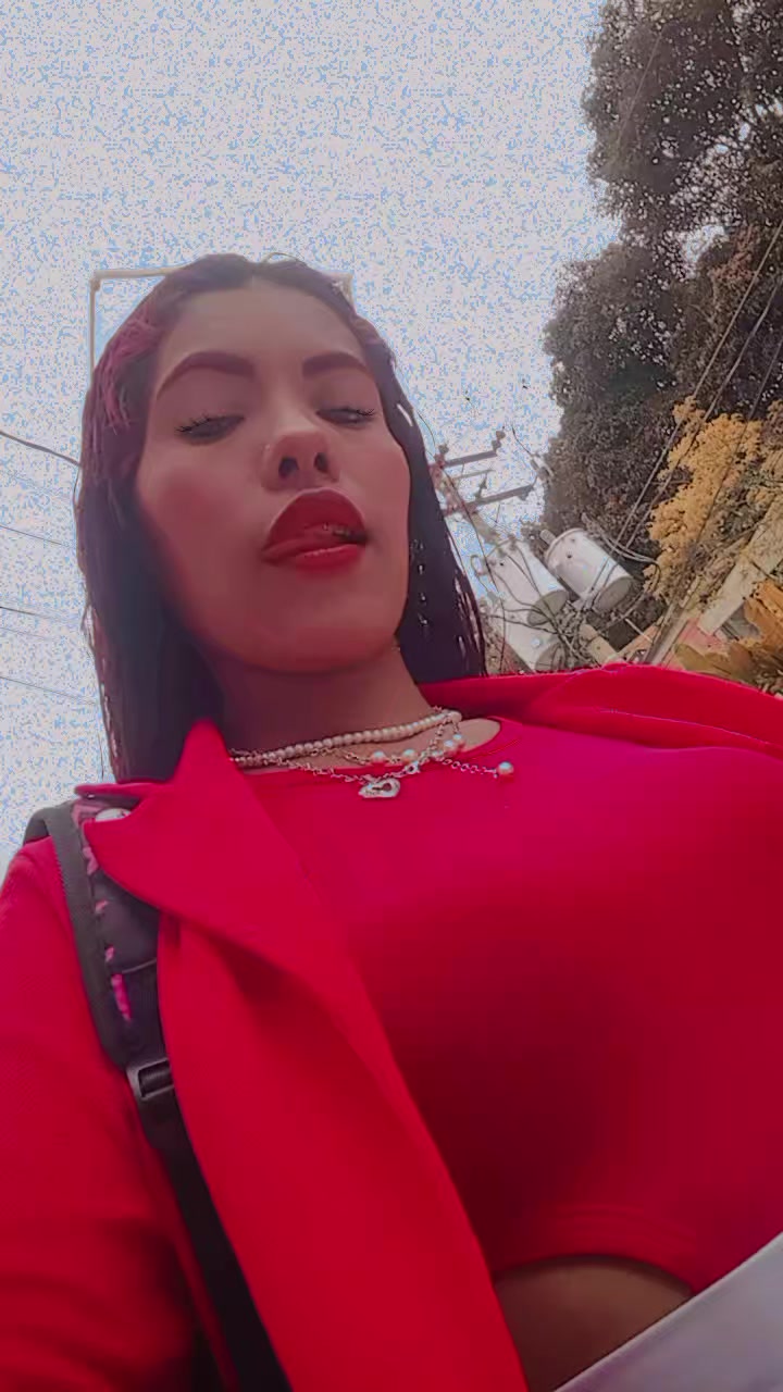 @LaPerversa😻😋😈