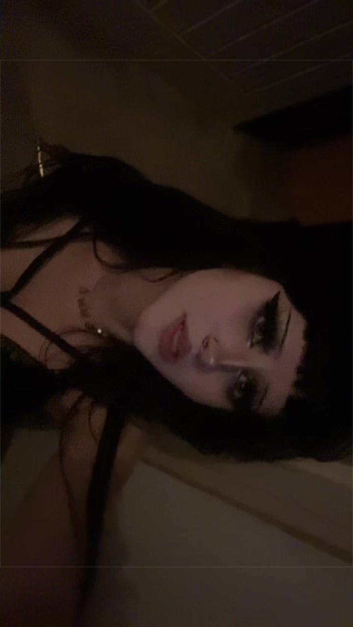@r4venbarkz
