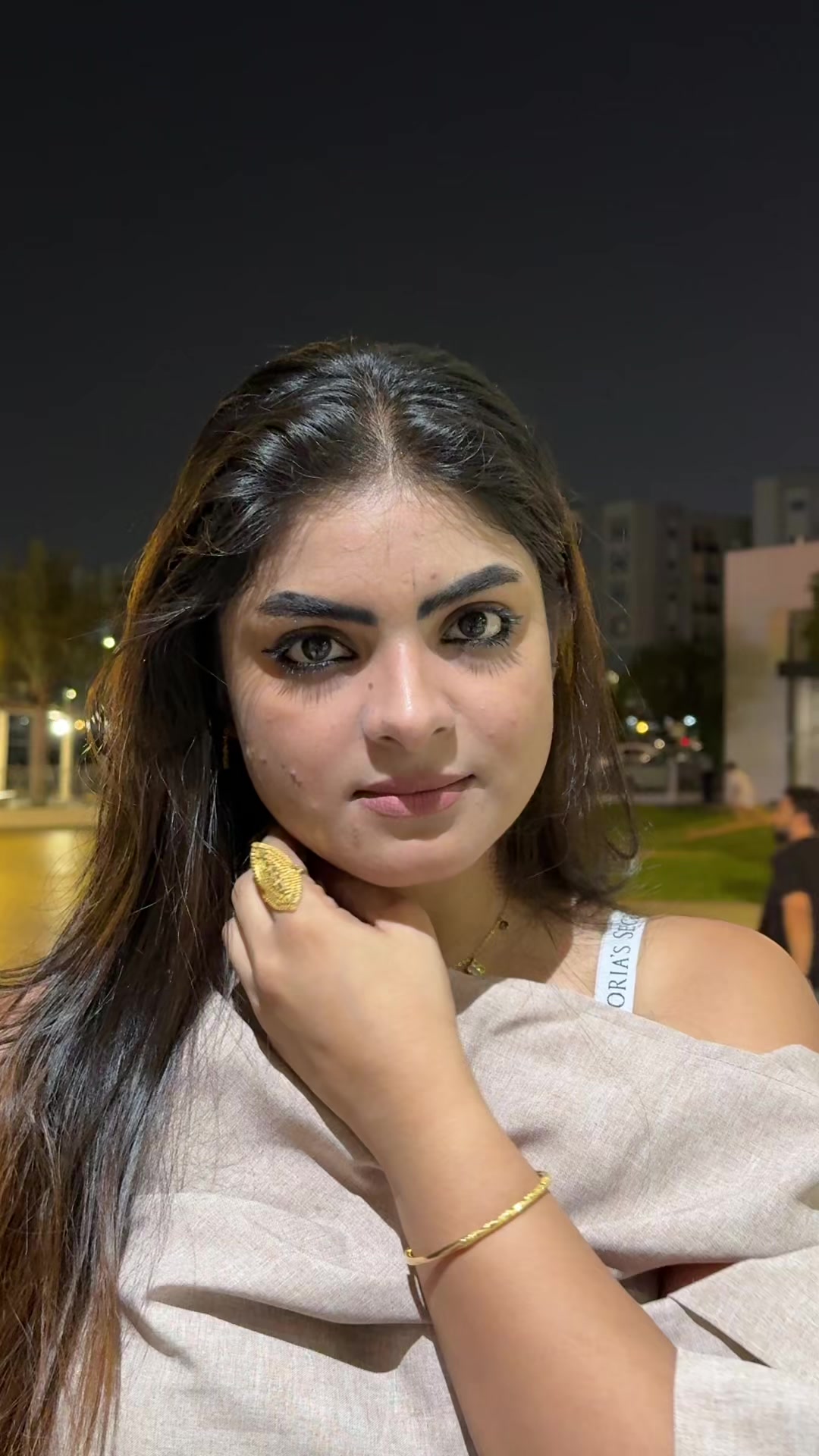 @chayaschu
