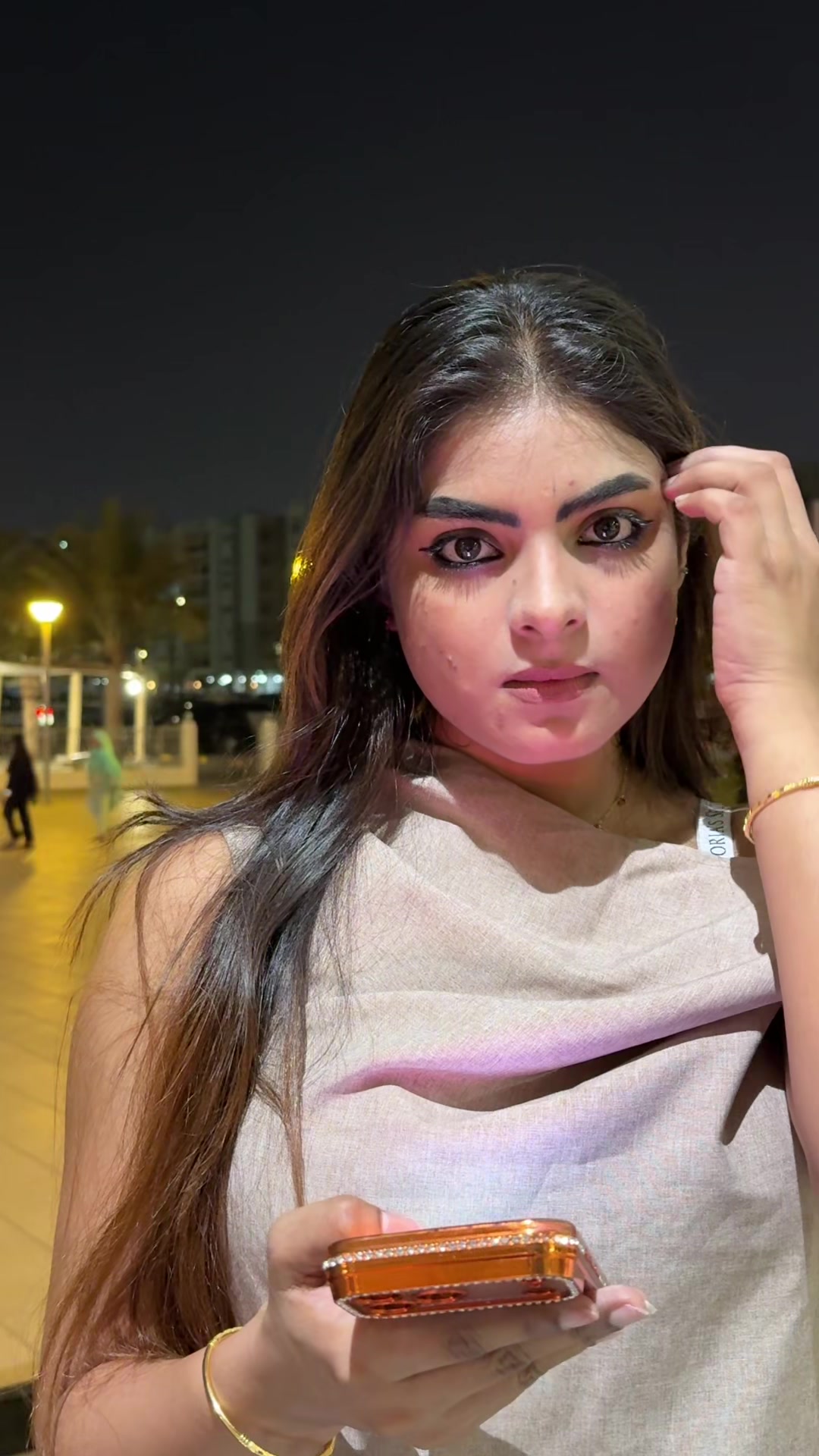 @chayaschu