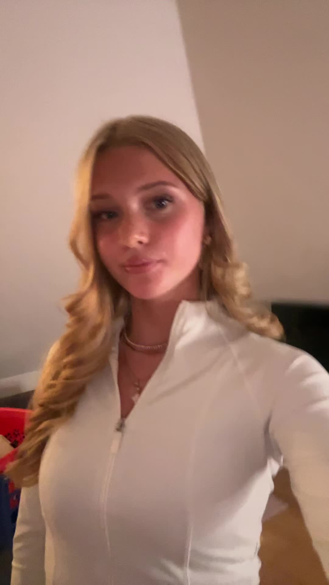 @clara