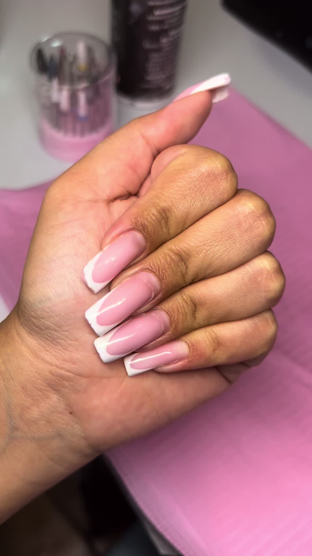 @vivien_nailss