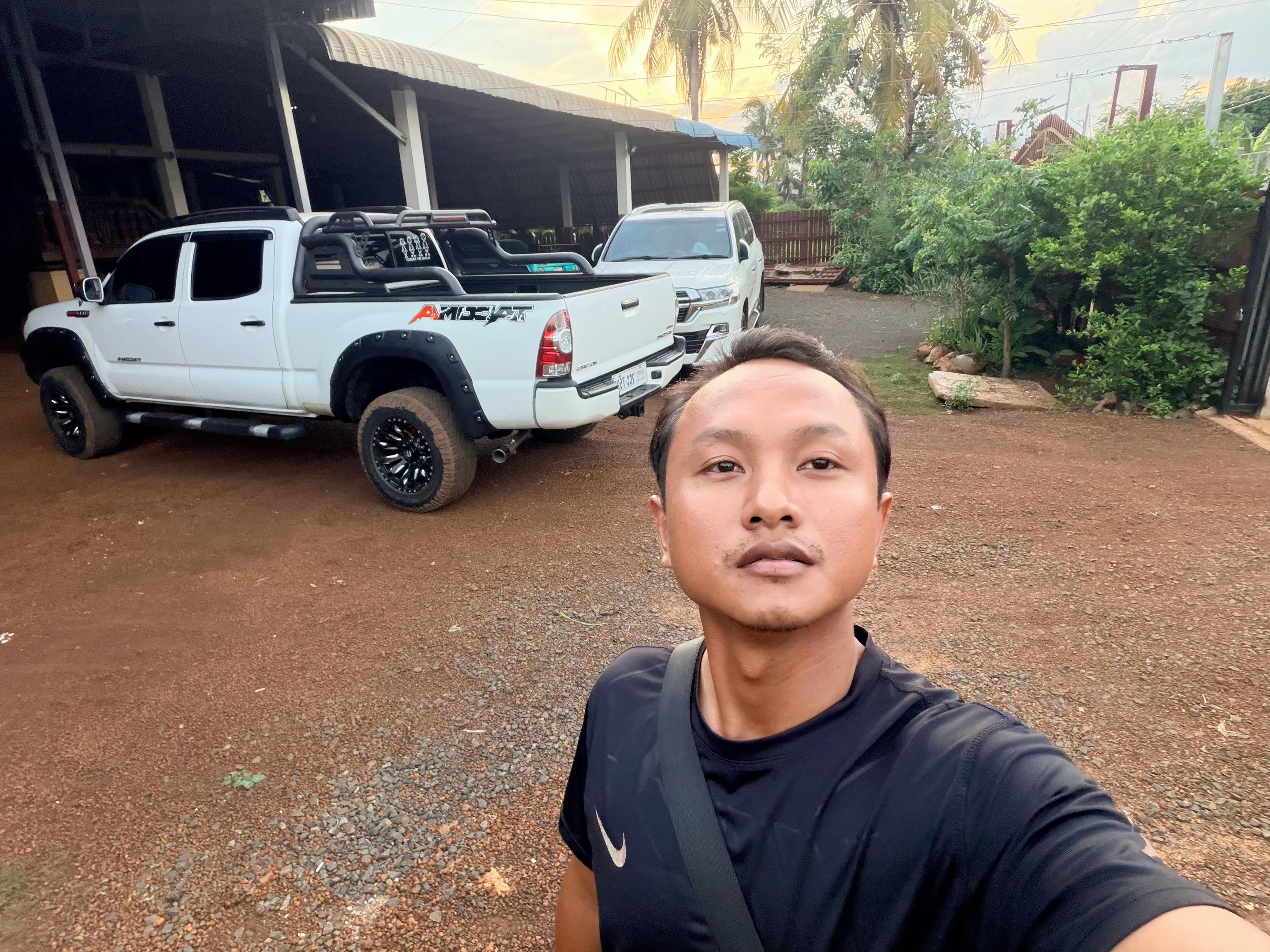 @CK លក់ឡាន