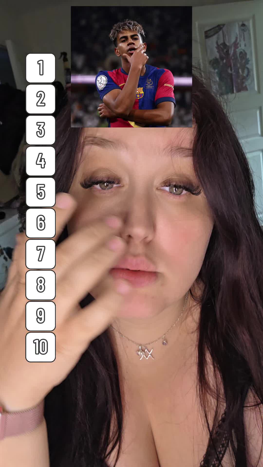 @Liz_🍭❃ུ۪ ❀۪