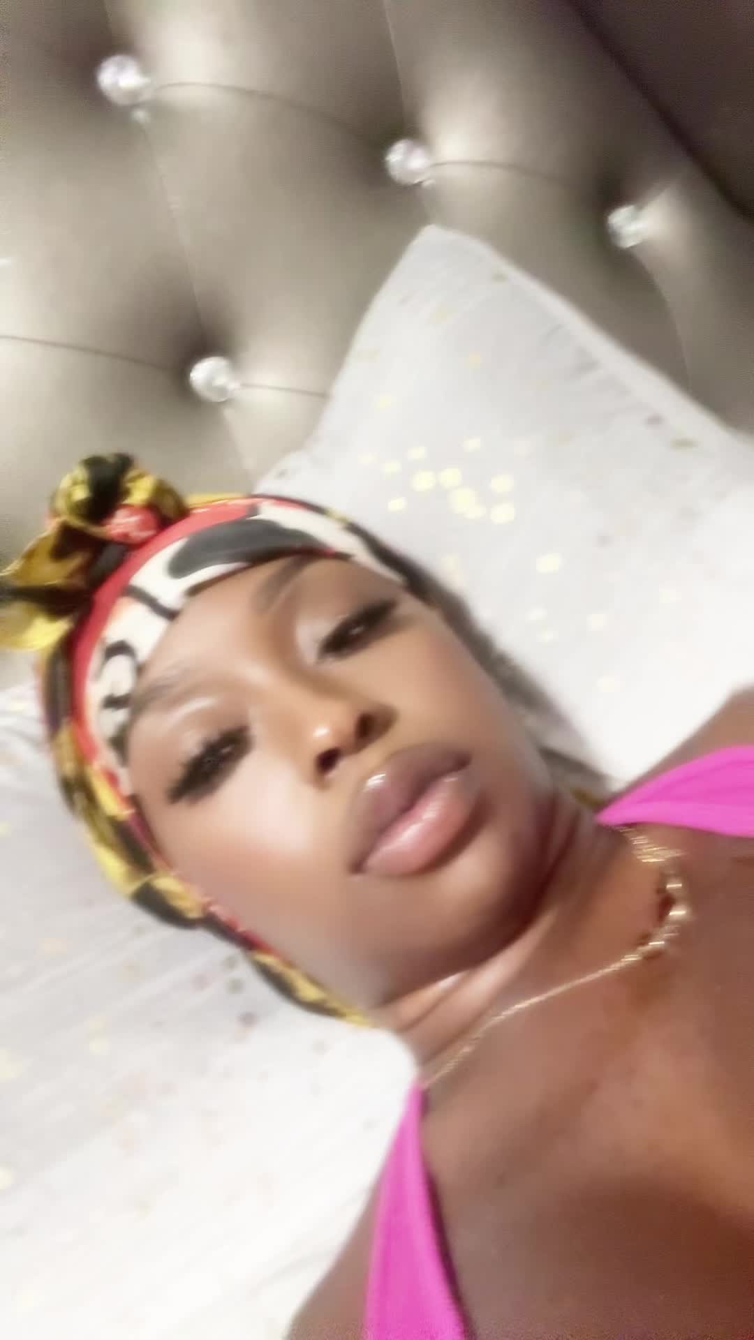 @simplyisaa__