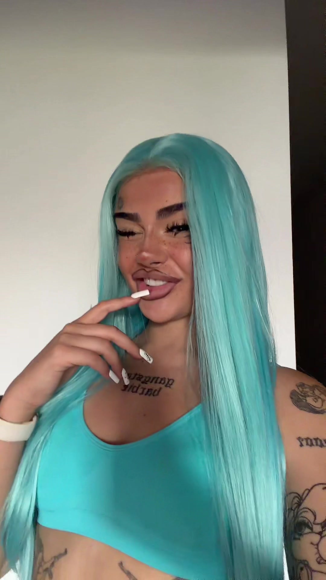 @𝐕 𝐈 𝐓 𝐓 𝐎 𝐑 𝐈 𝐀