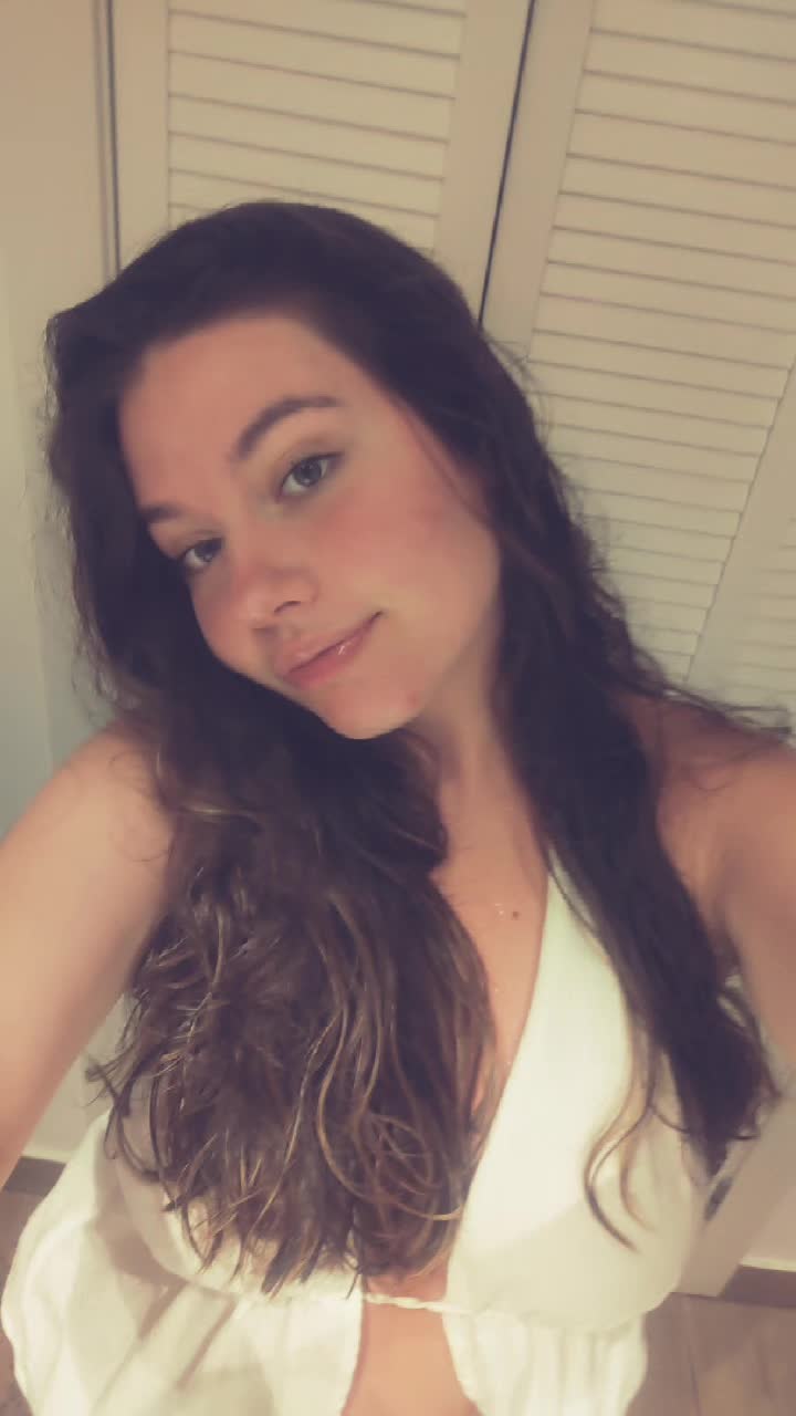 @joneenjamio_